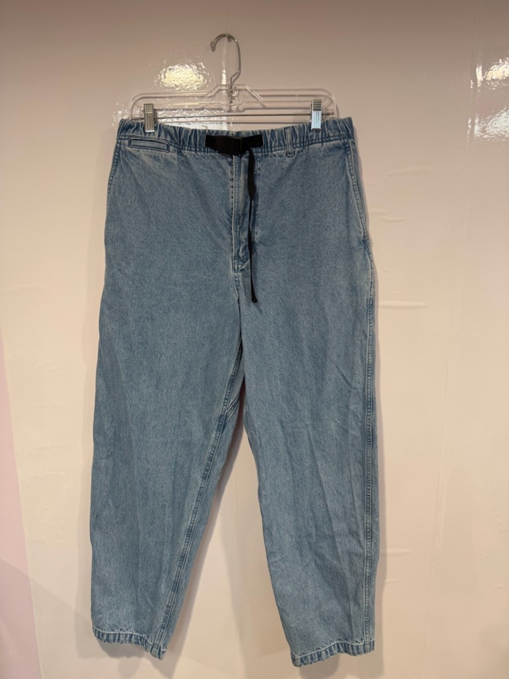 American Eagle buckle pull on jeans